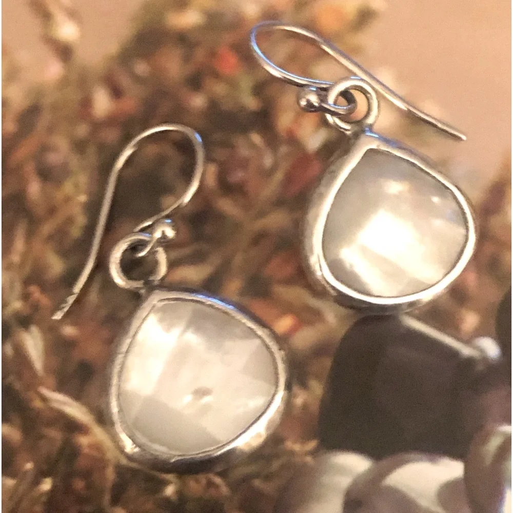 Silpada Sterling Silver Mother of Pearl Earrings.